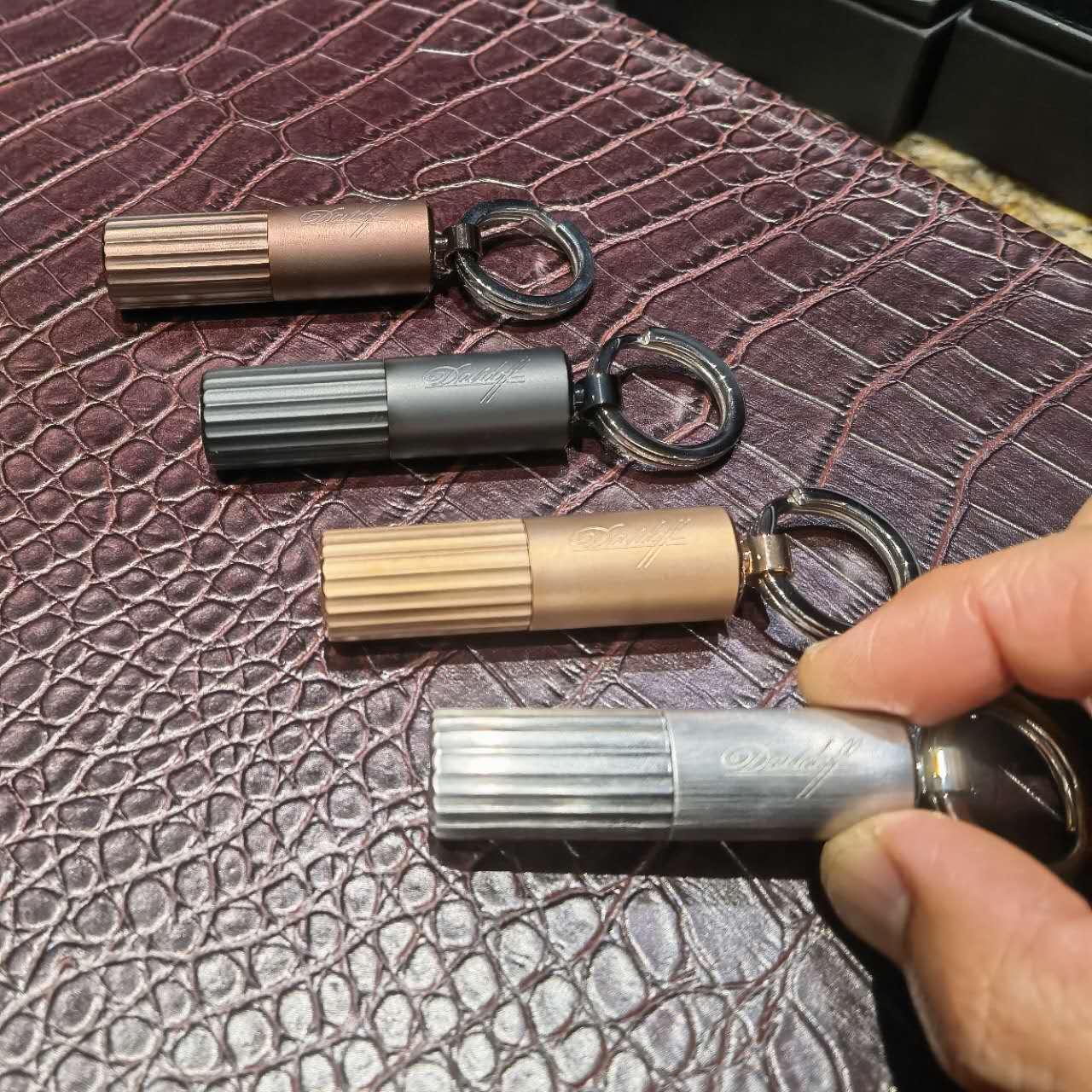 Davidoff Cigar Punch Cutter Black Satin