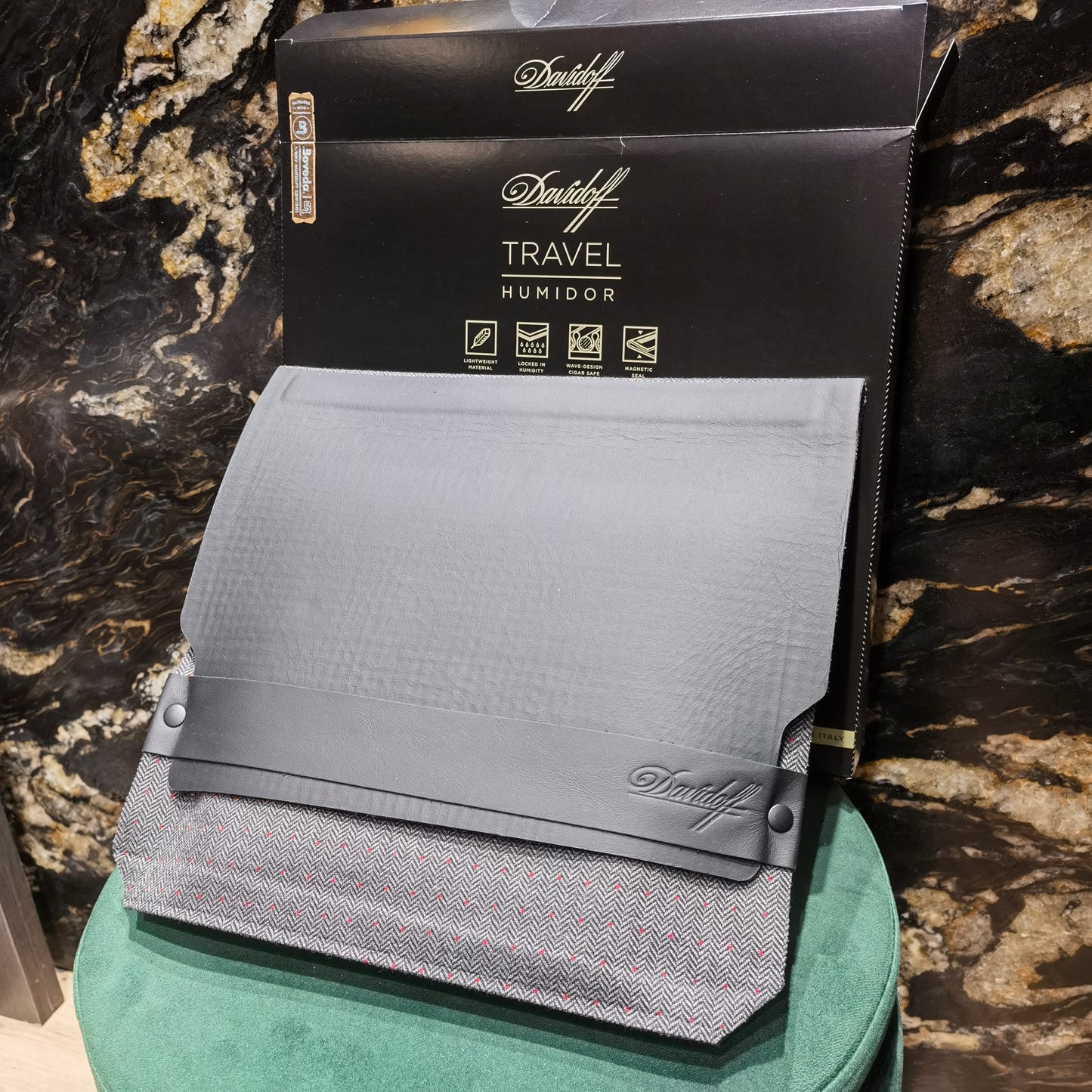 Davidoff Cigar Case Travel Humidor Explorer 2020 Wool Grey