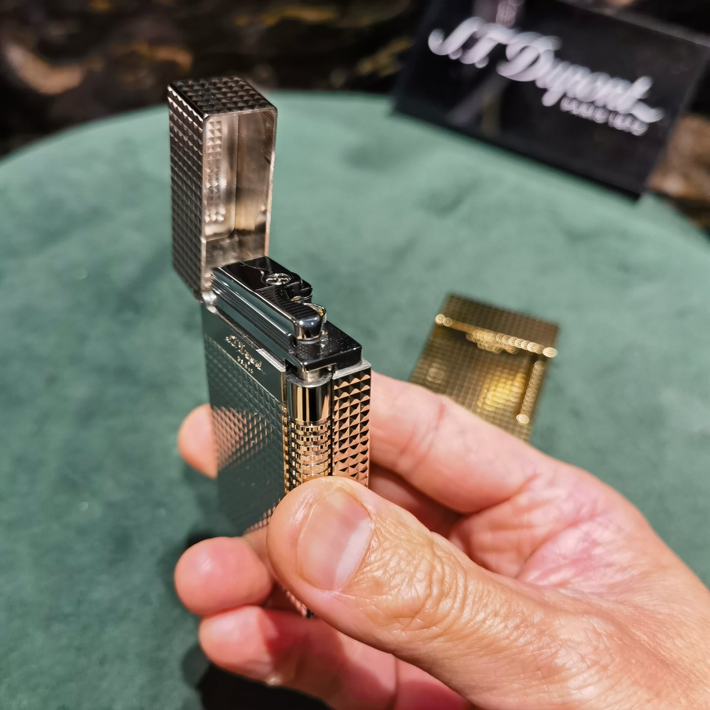 S.T. Dupont Le Grand Lighter Diamond Head