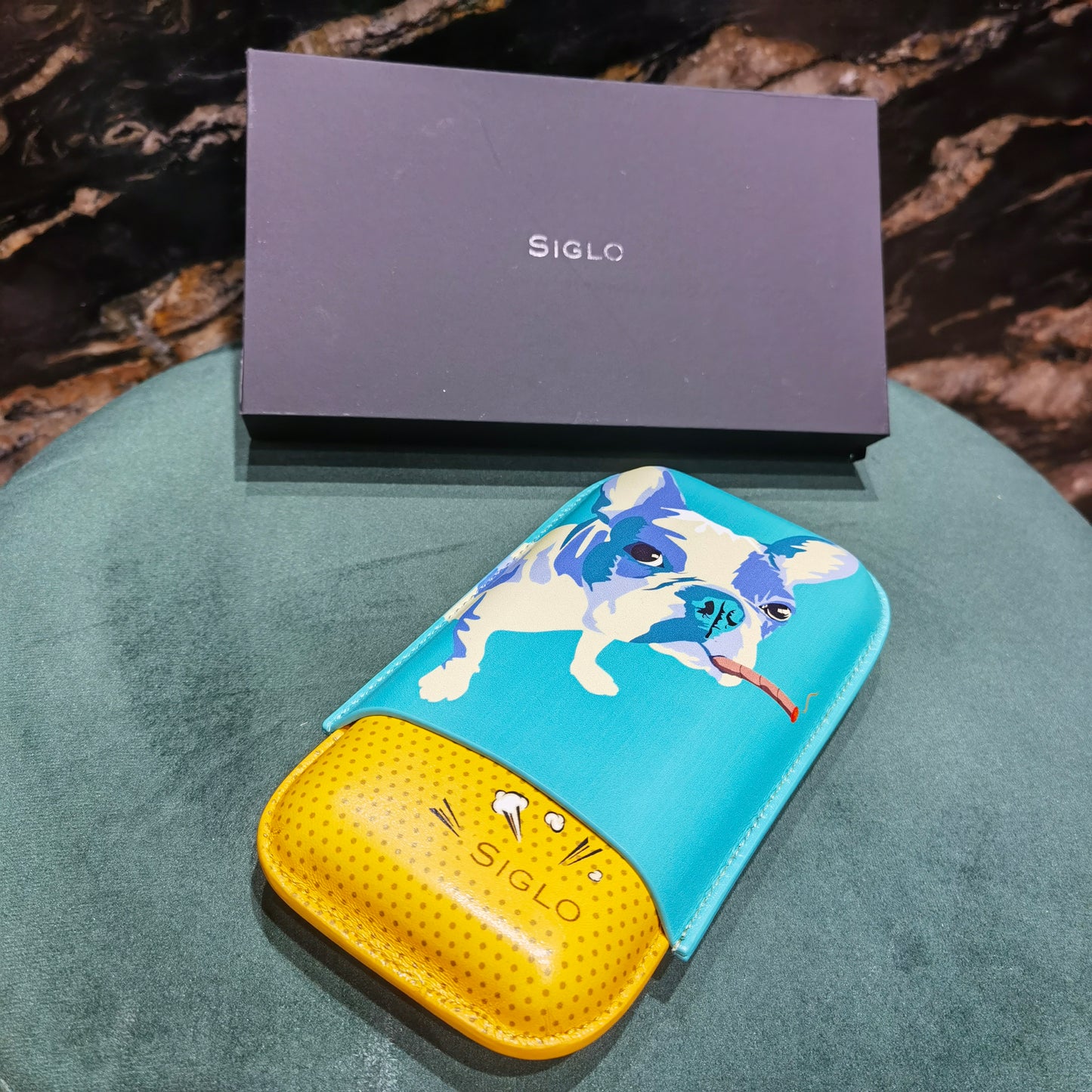 Siglo Bulldog Triple Cigar Case