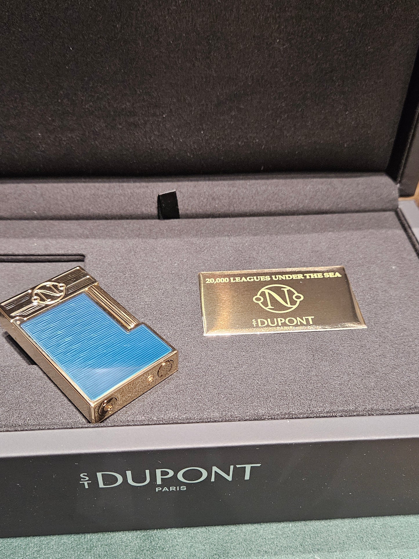 S.T. Dupont Ligne 2 Lacquered lighter 20'000 Leagues under the seas green pacific Limited Edition
