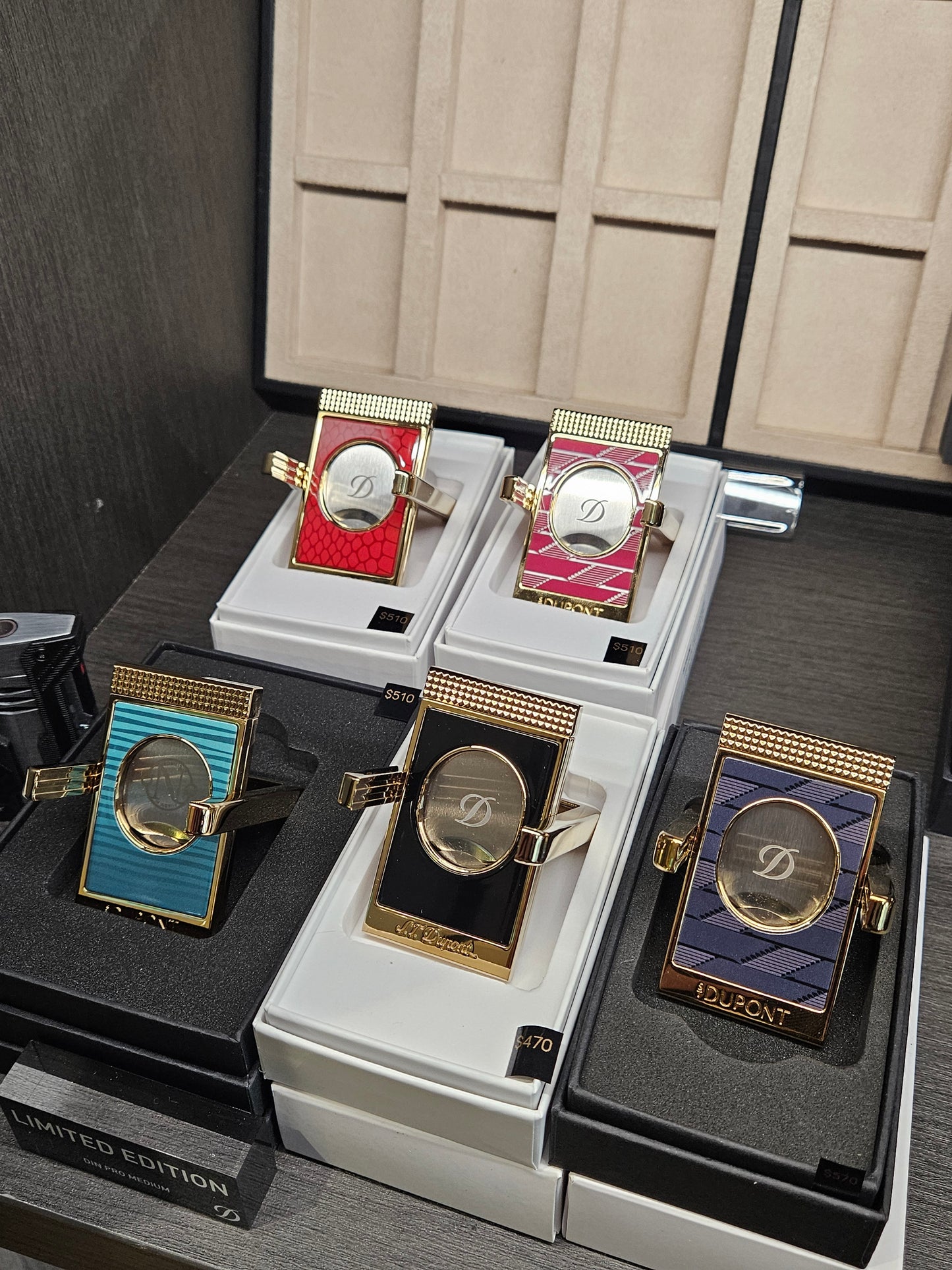 S.T. Dupont Stand Cigar Cutter